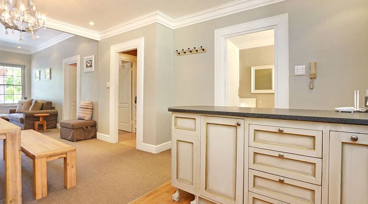 Jubilee Square Apartment