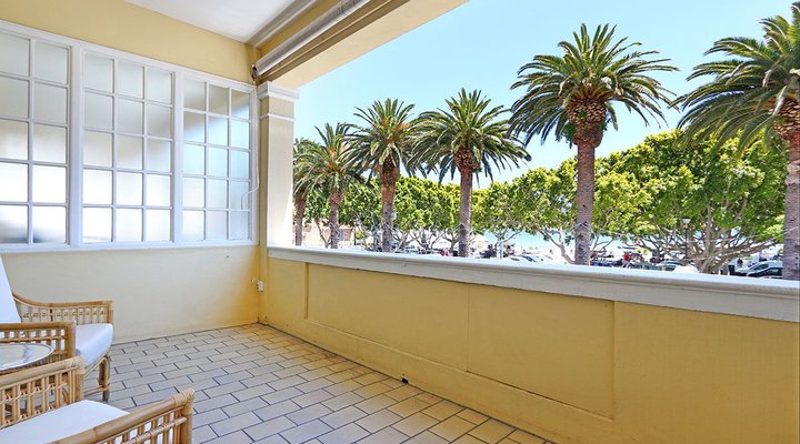 Jubilee Square Apartment