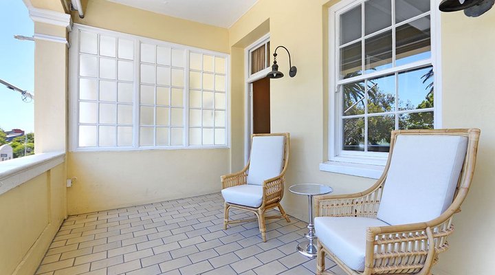 Jubilee Square Apartment