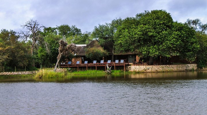 Gomo Gomo Game Lodge