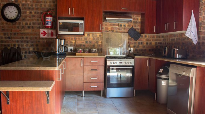 Ex Deo Soenie Cottage