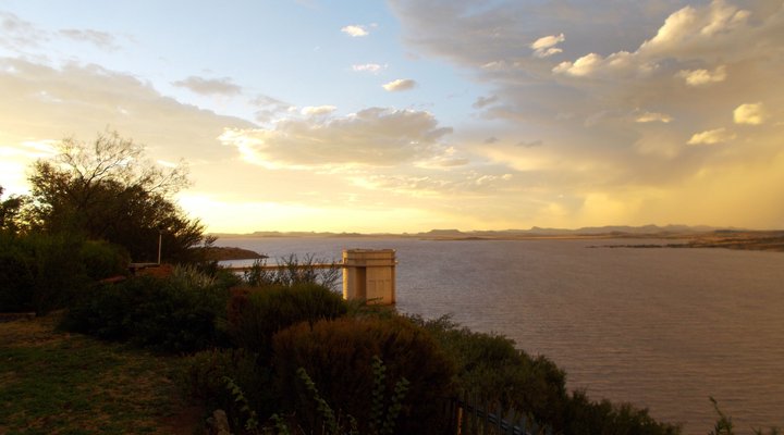 Lakeview Guest House