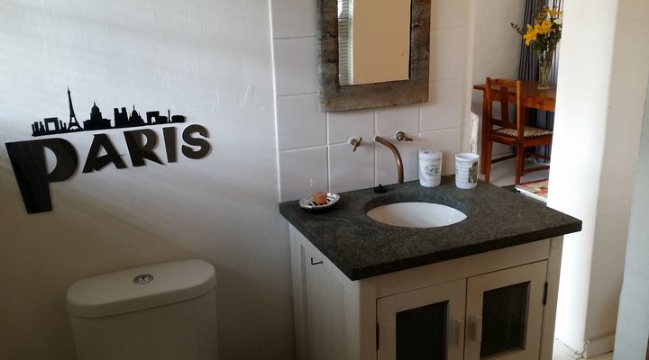 Nostalgia Self-catering Guest House