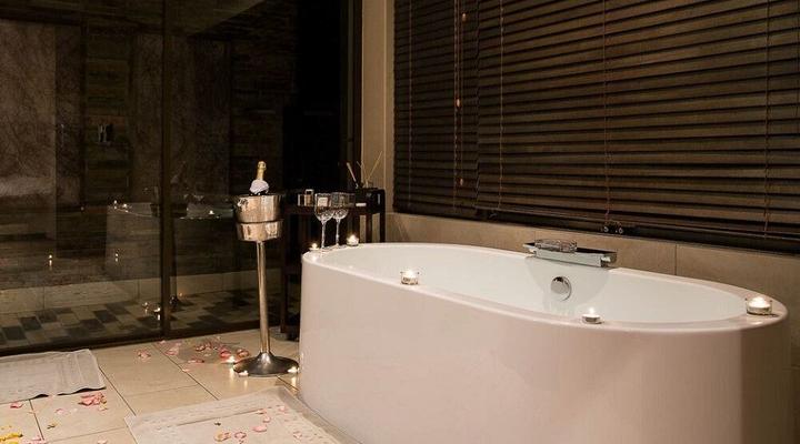 aha Shepherd’s Tree Game Lodge