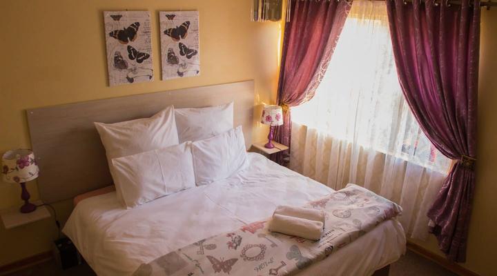 Lolo's Two Bedroom Apartment