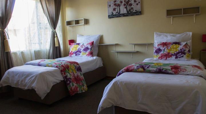 Lolo's Two Bedroom Apartment