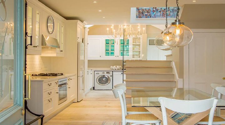 8 Middedorp, The Majestic, Cape Town