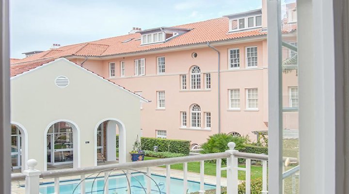8 Middedorp, The Majestic, Cape Town