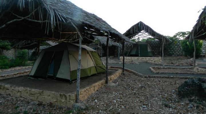 Moonlight Village Bandas and Campsite