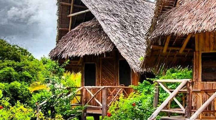 Moonlight Village Bandas and Campsite