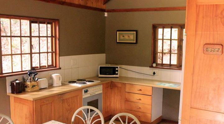 Brambleberry Lakeside Cabin