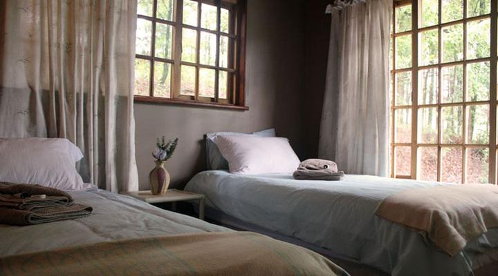 Brambleberry Lakeside Cabin