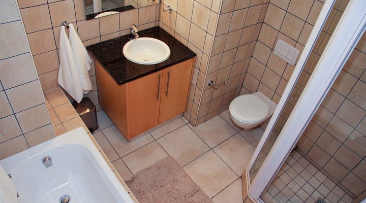 Hibernian Towers 305