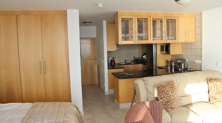 Hibernian Towers 305