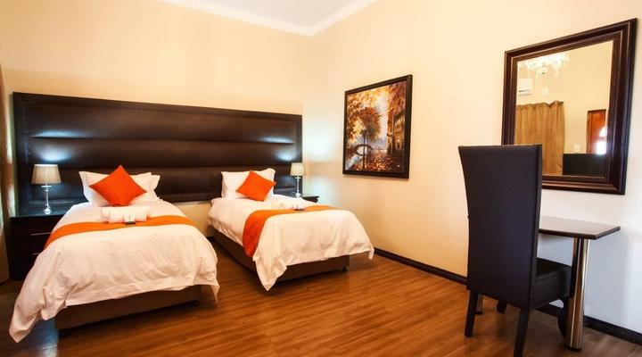 Woodlands Country Lodge