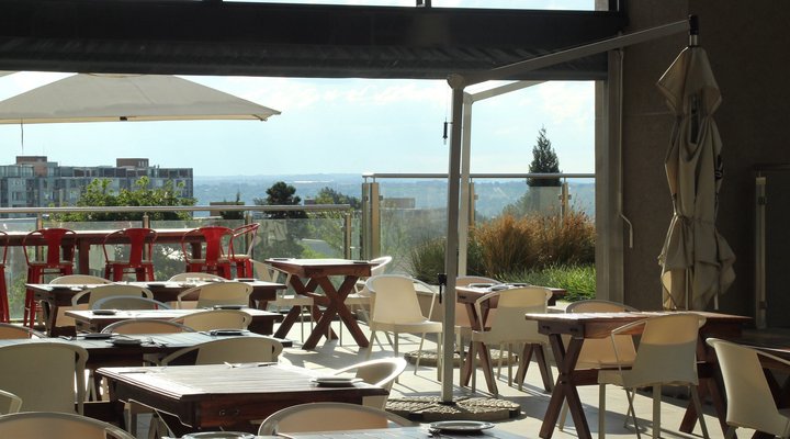 Immaculate Sandton Skye Studio