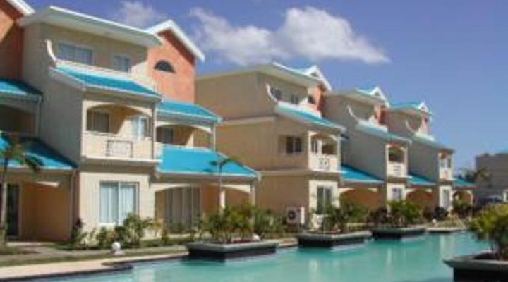 Le Grenadier Complex