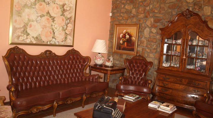 Tierra Pequena B&B and Equestrian Estate