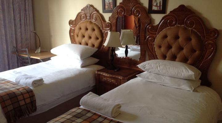 Khok'moya Guest House