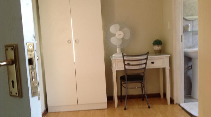 Khok'moya Guest House