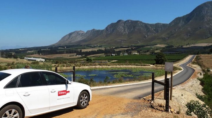 Hemel-en-Aarde Valley Fine Wine Tour