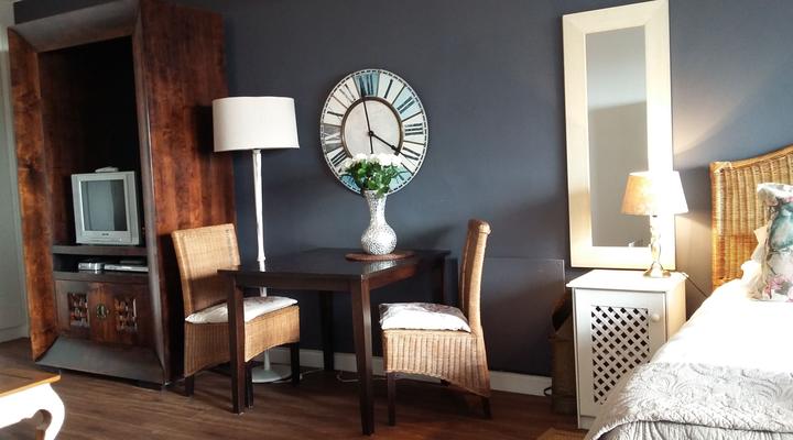 Stylish Self Catering Studio