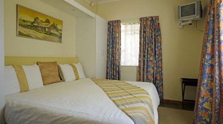 Falcon Crest Self Catering cottages & B&B