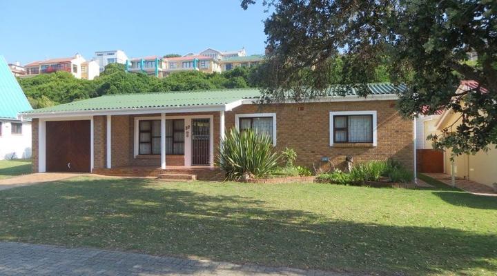 Beachbreak at Dwarswegstrand