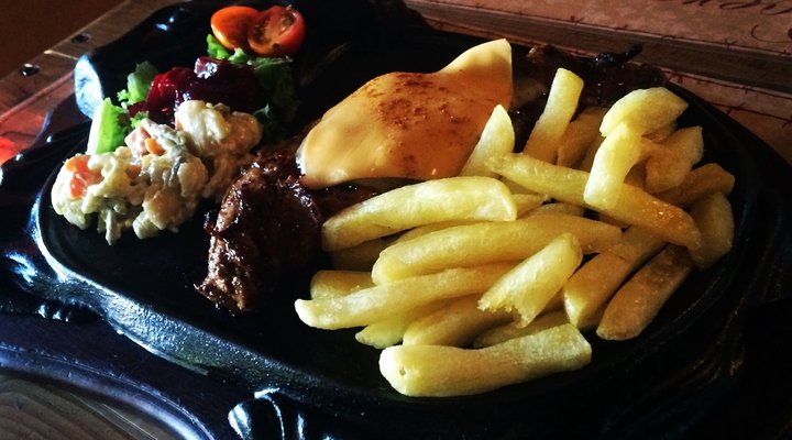 Little Ranch Restaurant & BBQ Bar