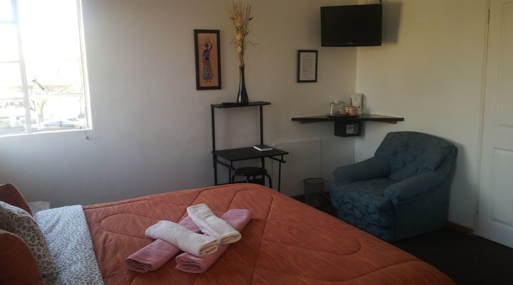 Twin Palms Guest House