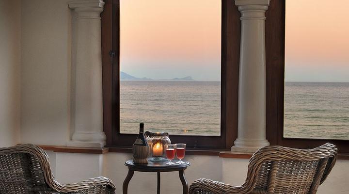 Whales and Seaview Apartment - St James