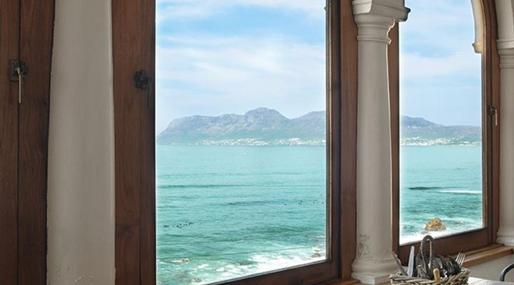 Whales and Seaview Apartment - St James