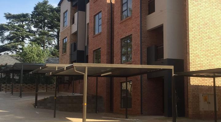 Leafy Apartments Cresta