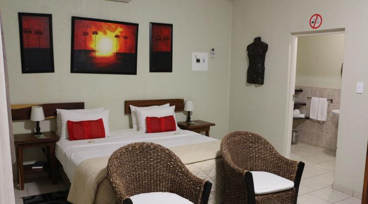 Klondike Guest Lodge