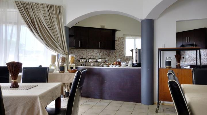 Ntoliwa Bed & Breakfast