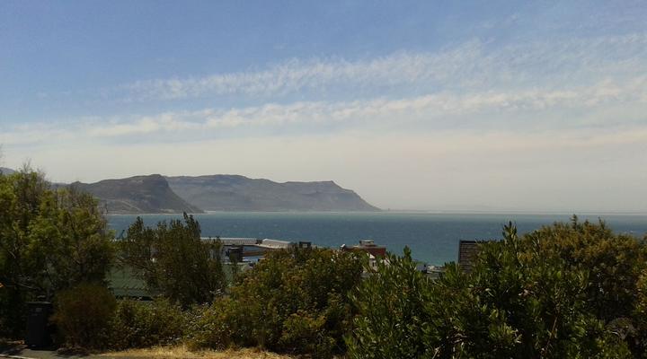 Peninsula Sea View Apartment