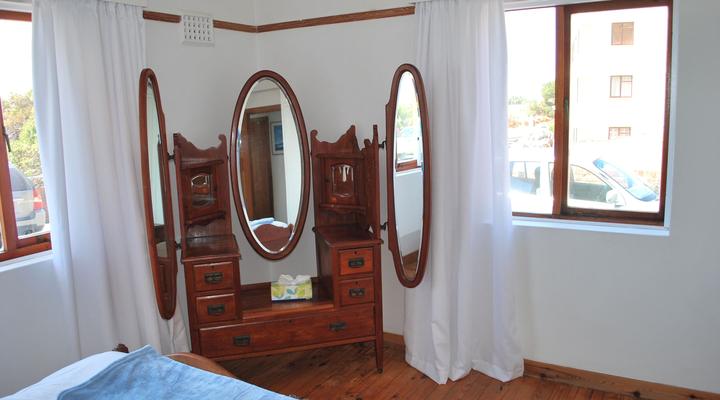 Peninsula Sea View Apartment