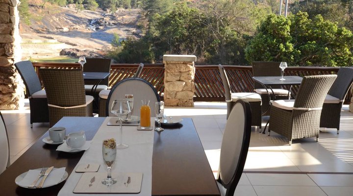 Silverstone Falls Lodge