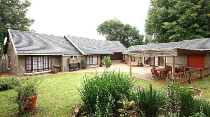 Mzanzi Rock Guest House B&B