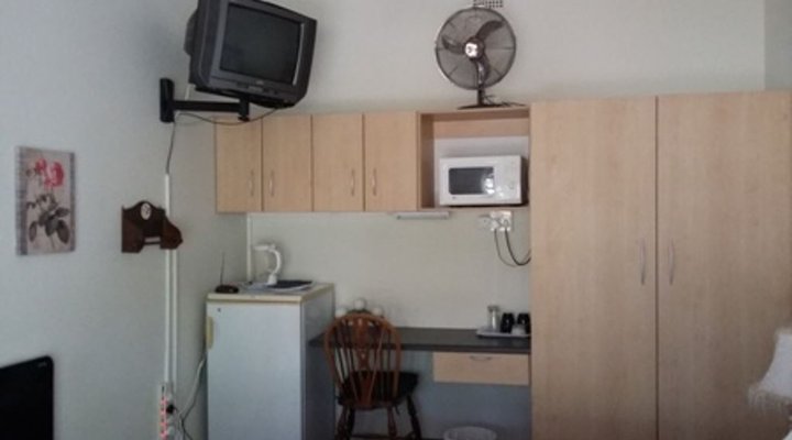 Falcon Crest Self Catering cottages & B&B