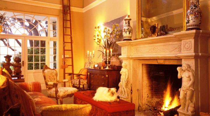 Colona Castle Manor House