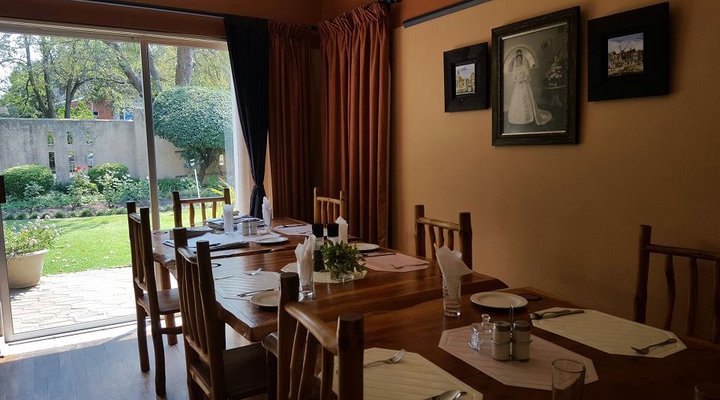 De Zonnebloem Guest House