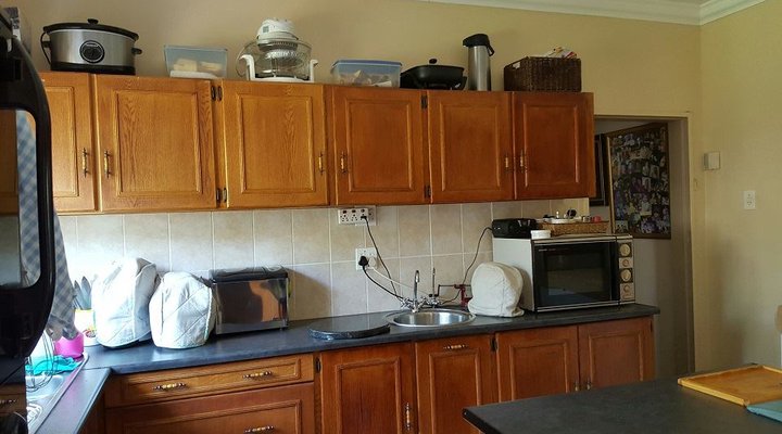 De Zonnebloem Guest House