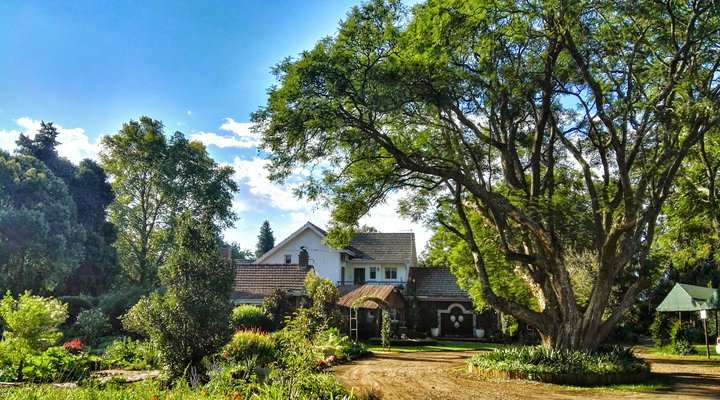 Dunning Country House