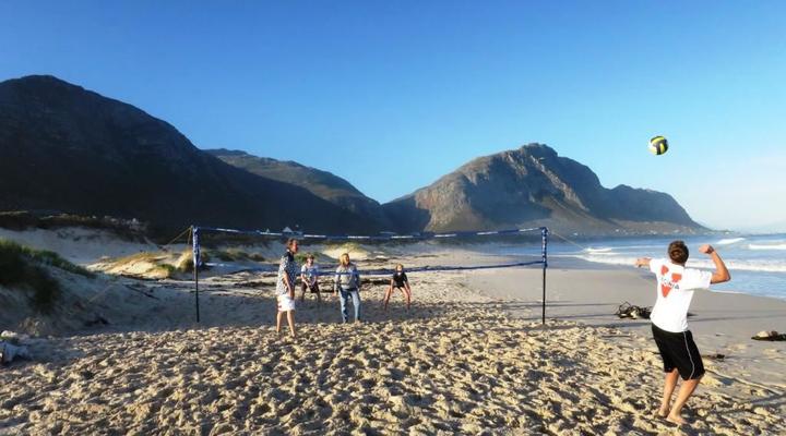 Tobie, Sea and Mountain Views