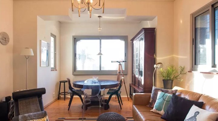 Retro Garden Apartment