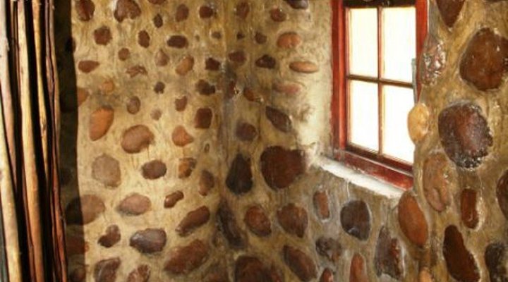 Shapes of Africa Rustic Stayover eco-backpackers lodge