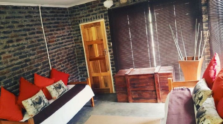 Mongoos Bush House