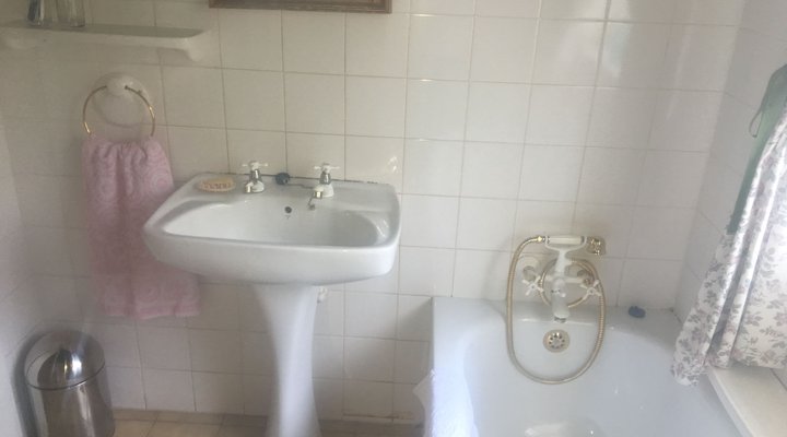 Jentina's Guest House
