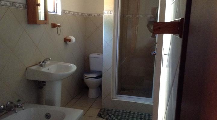 Joe and Maria Hideout - Garrick House